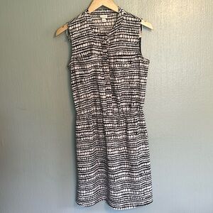 Women’s Merona dress Size Small with pockets!!!